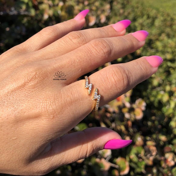 Lightning Bolt Ring ⚡️ 18K Gold Plated Brass ⚡️ - Picture 14 of 14